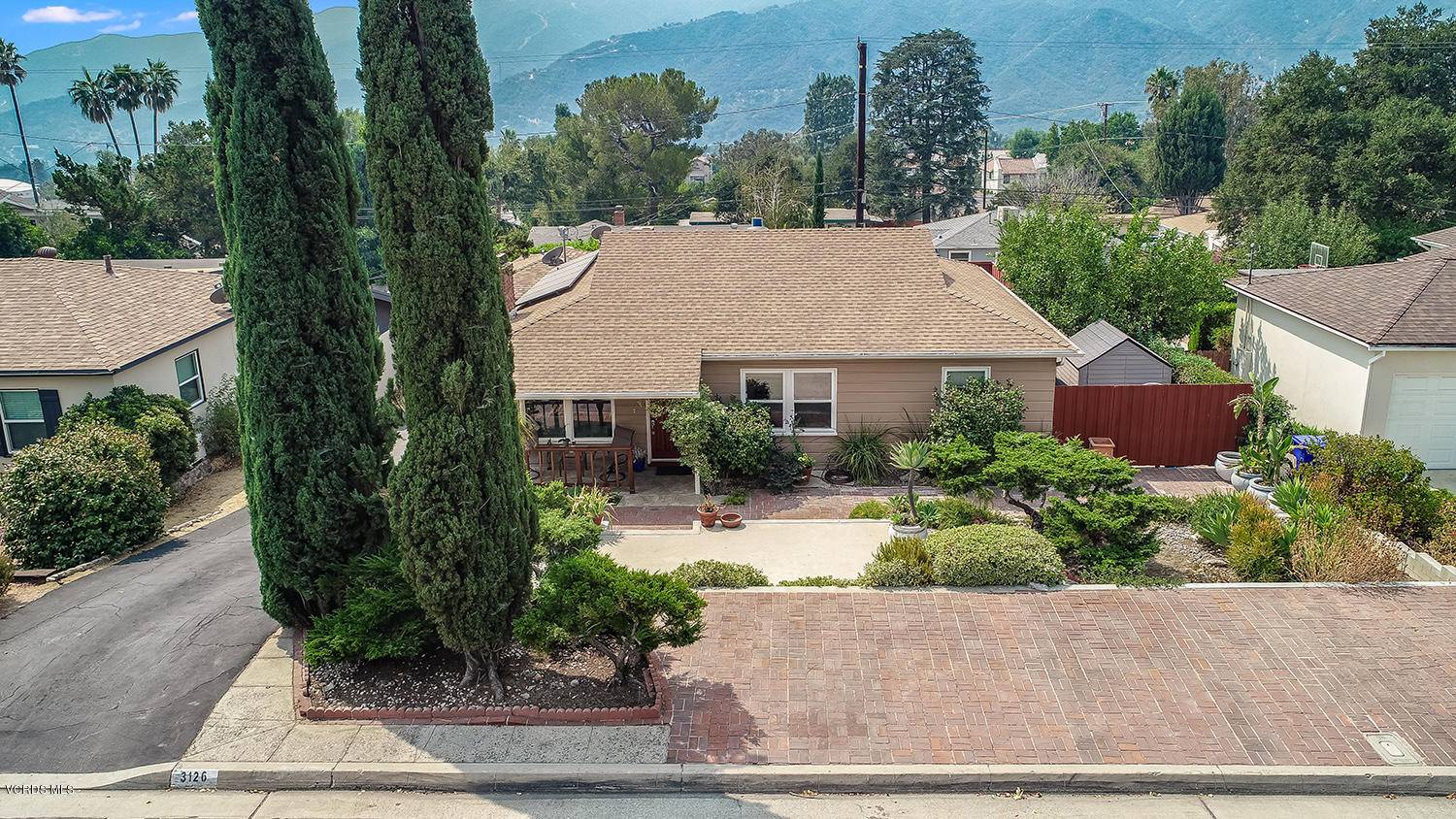 La Crescenta, CA 91214,3126 Los Olivos Lane