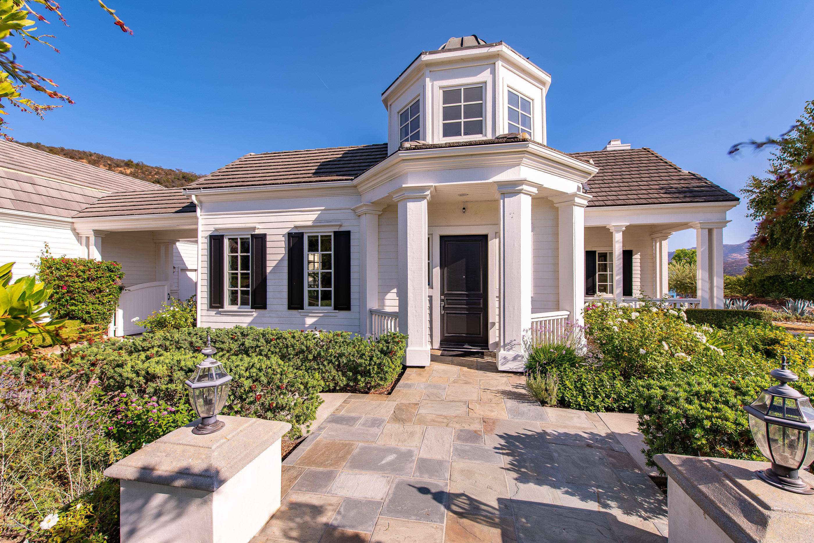 Westlake Village, CA 91361,1064 Cheshire Hills Court