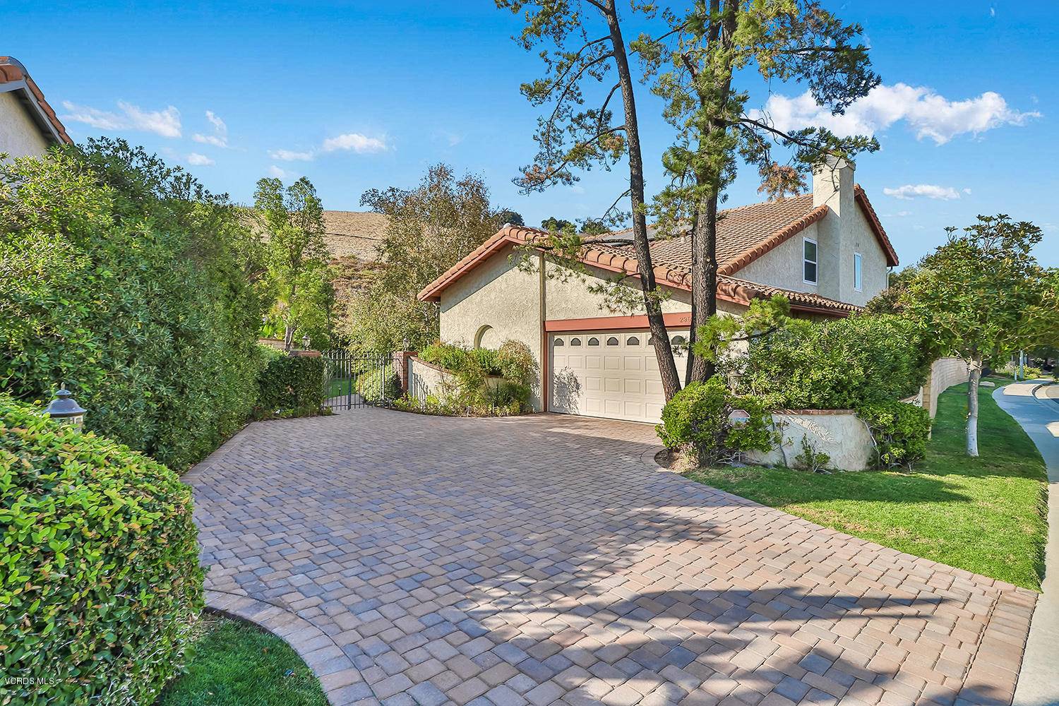 Agoura Hills, CA 91301,29527 Fountainwood Street