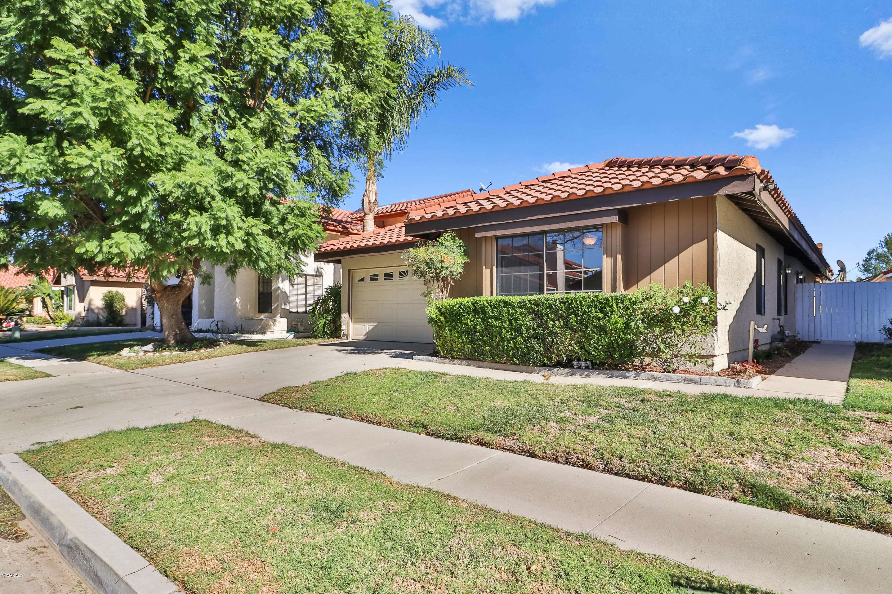 Simi Valley, CA 93063,2480 Briarhurst Court