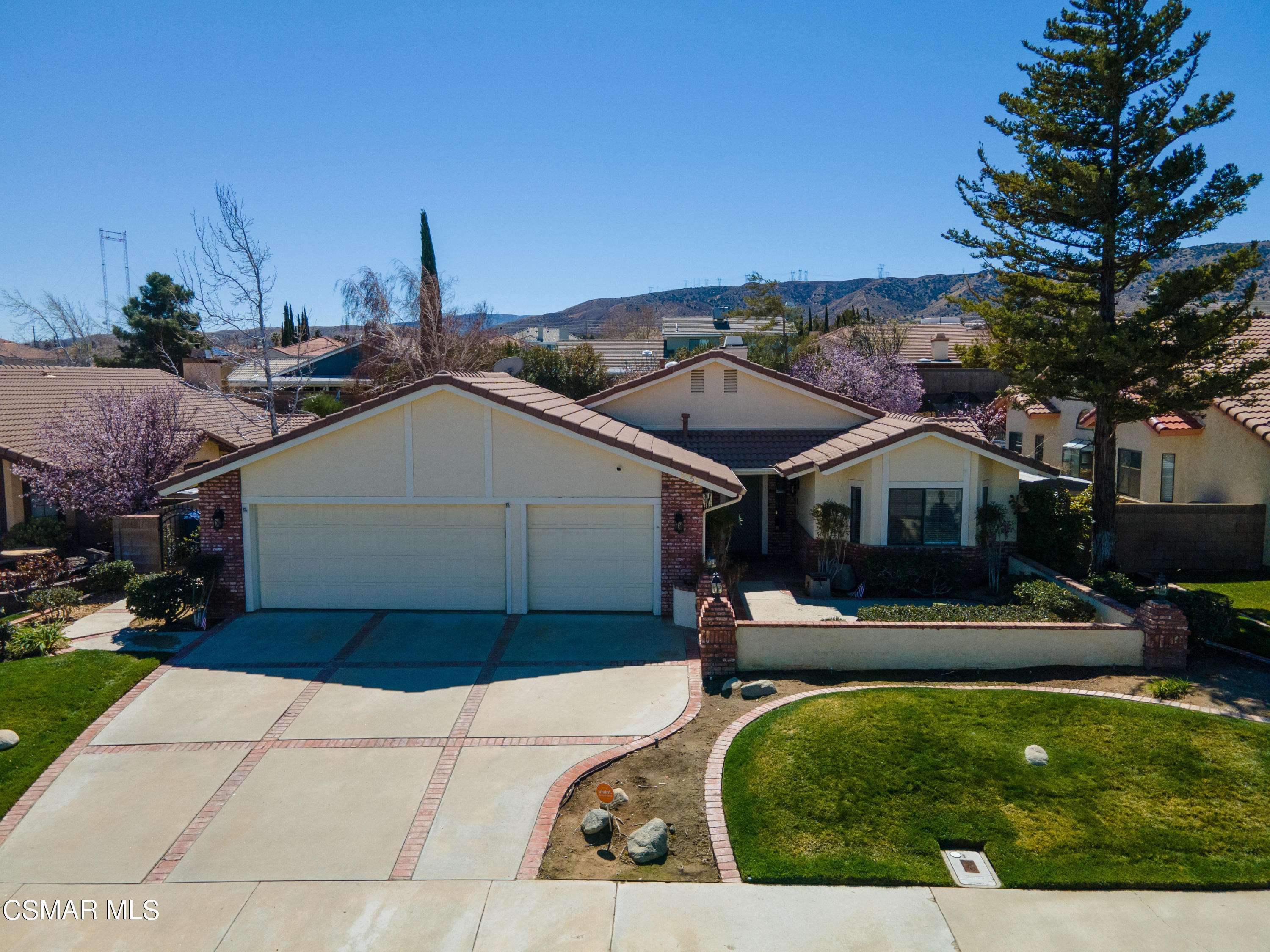 Lancaster, CA 93536,6250 Azalea Drive