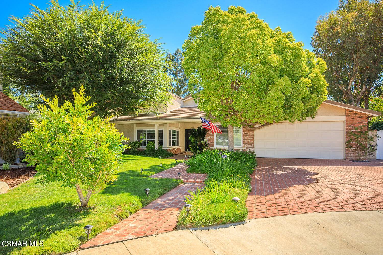 Agoura Hills, CA 91301,29001 Garden Oaks Court