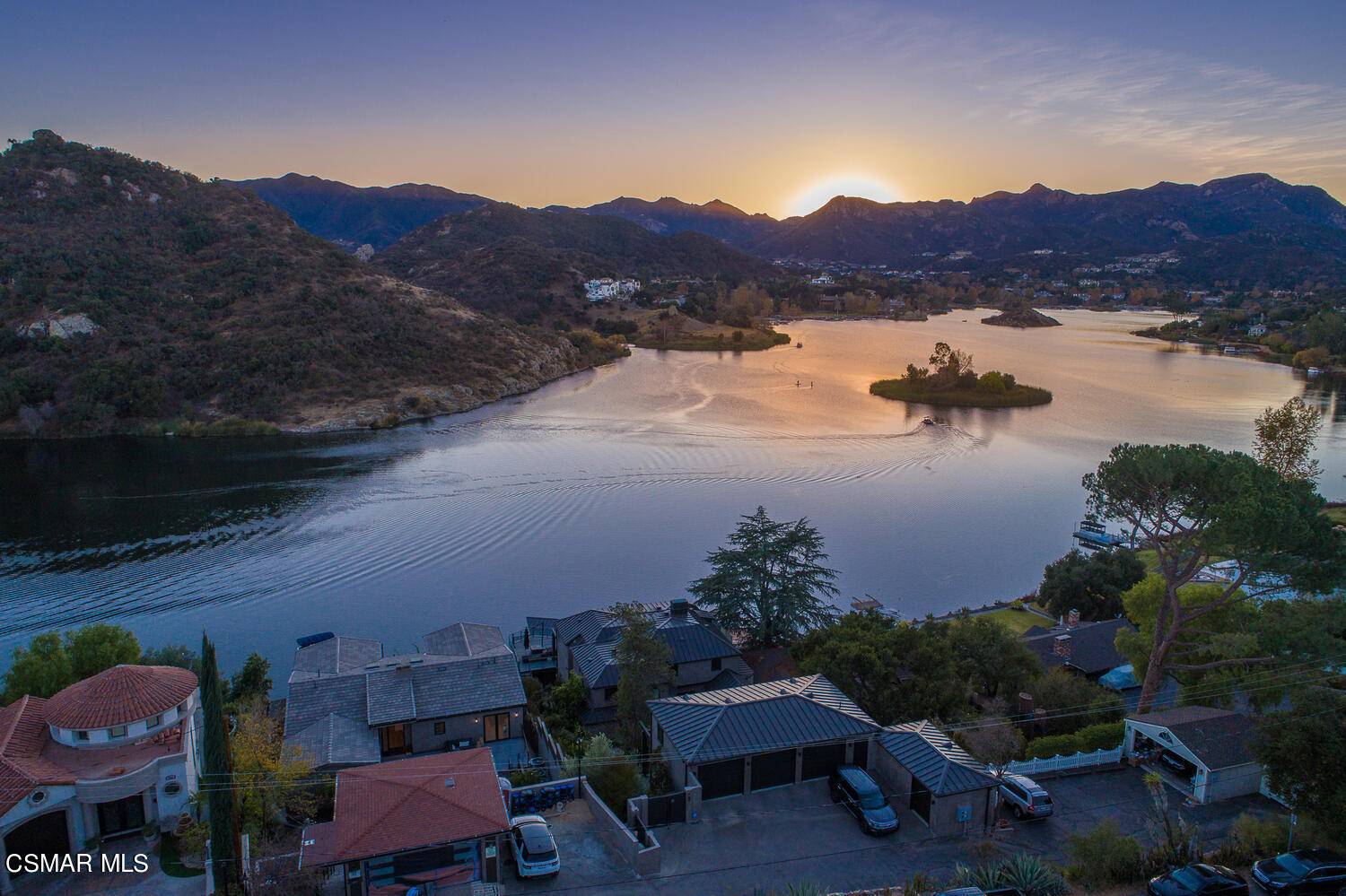 Westlake Village, CA 91361,890 Lake Sherwood Drive