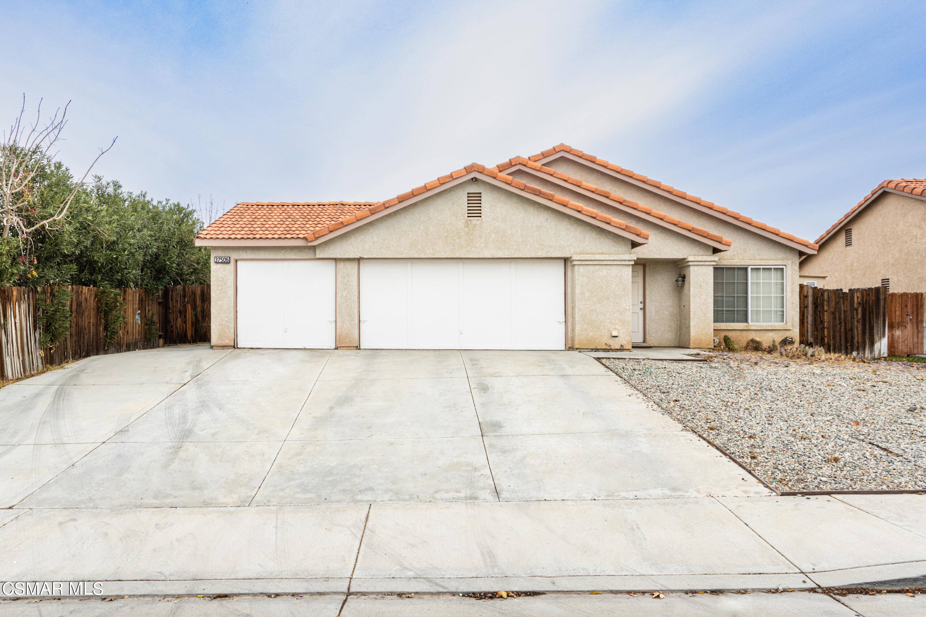 Palmdale, CA 93552,37506 Penara Street