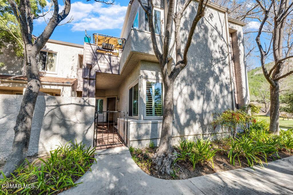 Westlake Village, CA 91362,516 Via Colinas