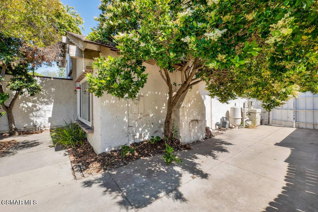 Agoura Hills, CA 91301,30510 Passageway Place