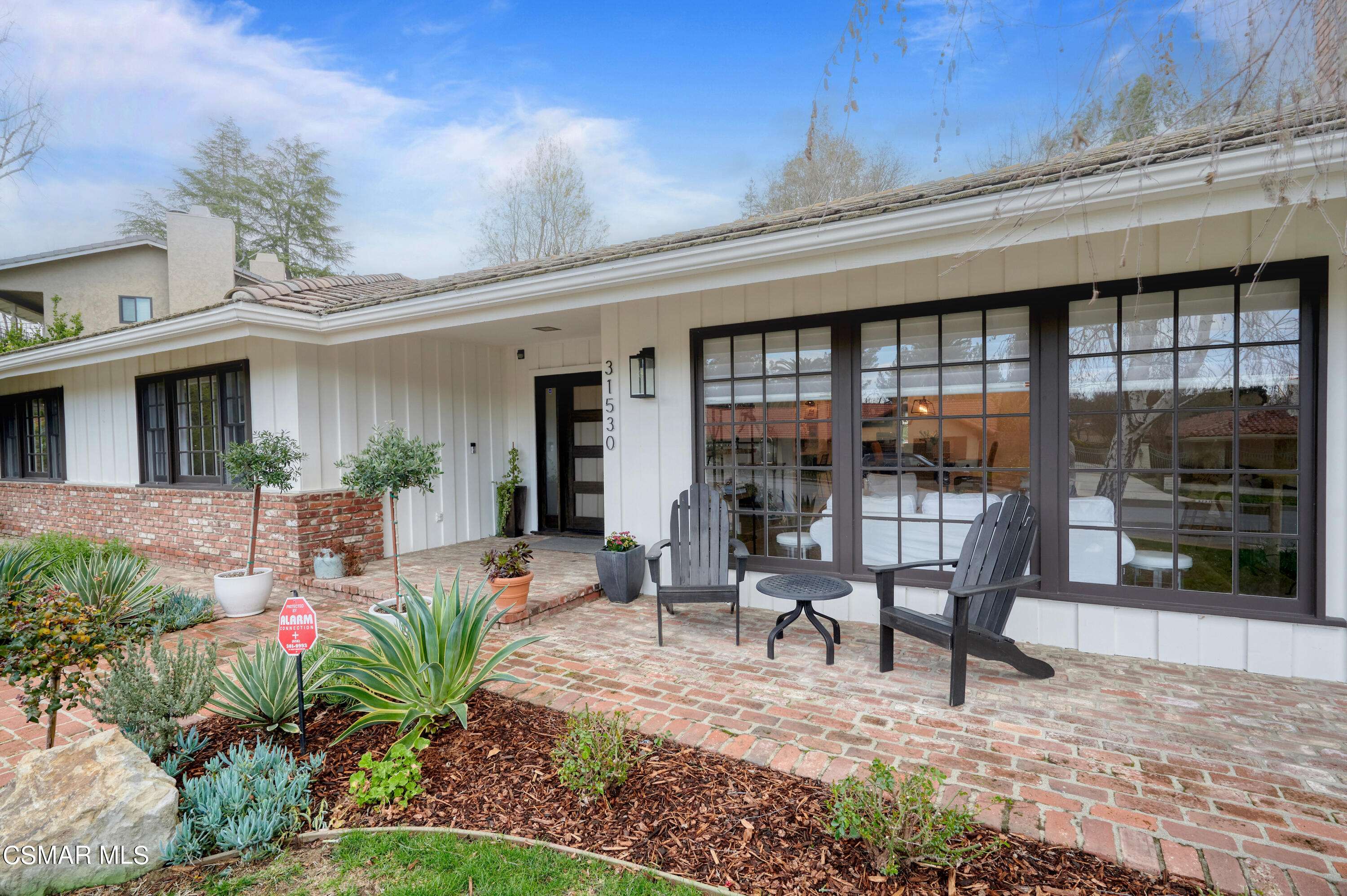 Westlake Village, CA 91361,31530 Rustic Oak Drive