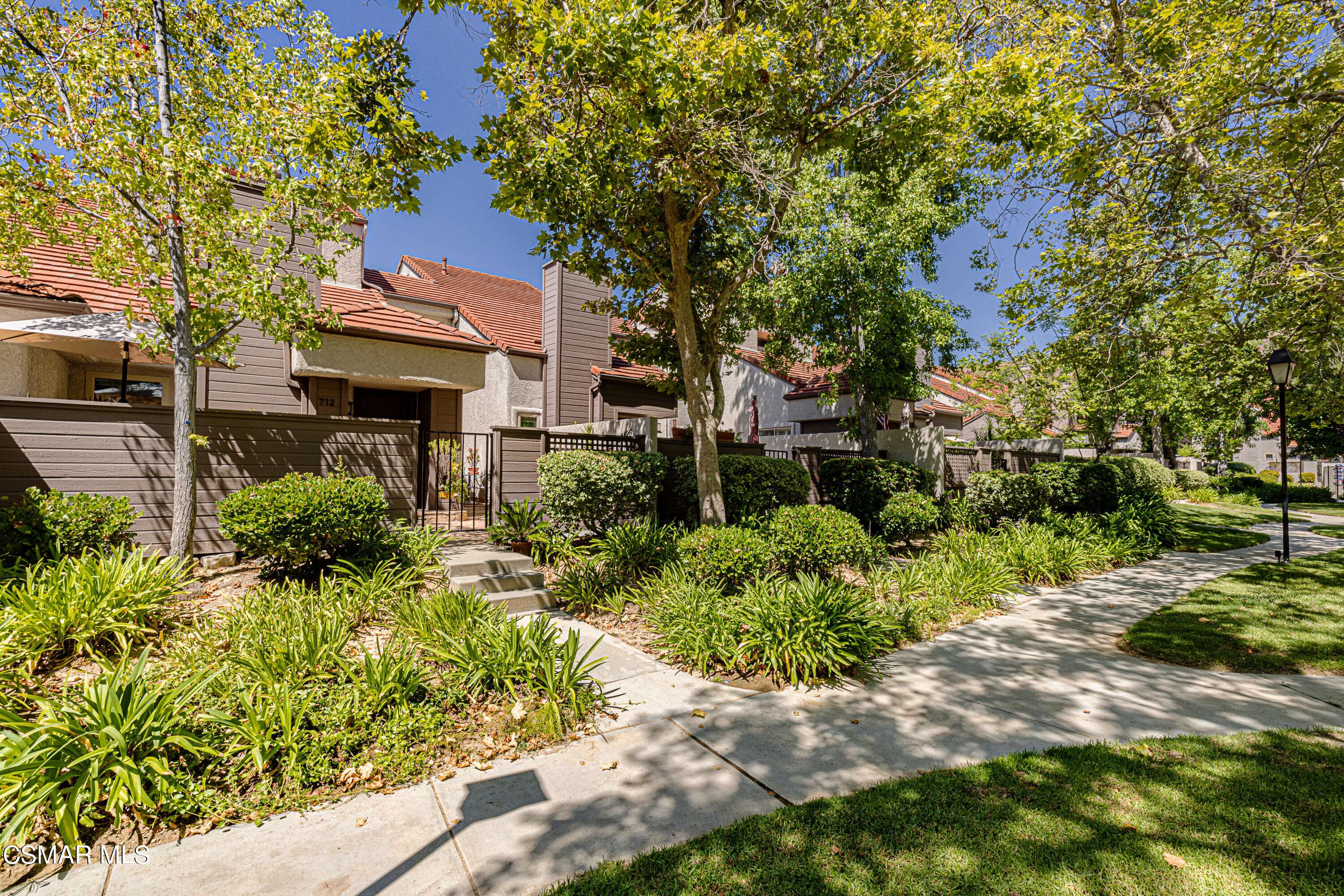 Westlake Village, CA 91362,712 Via Colinas