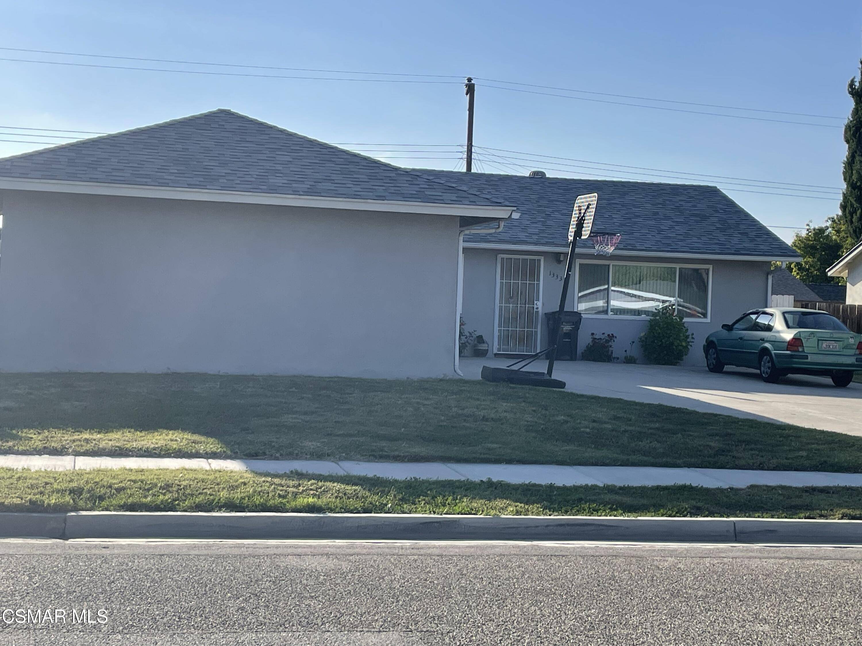 Simi Valley, CA 93065,1333 Currant Avenue