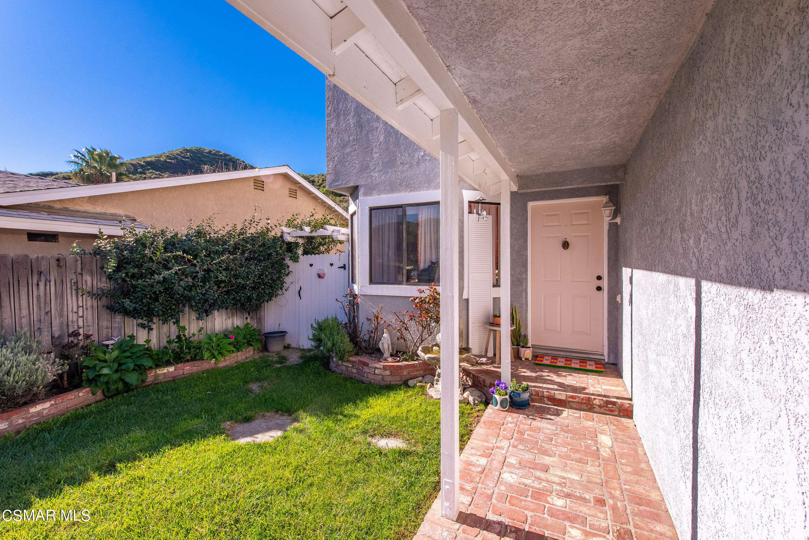 Castaic, CA 91384,29612 Hunstock Street