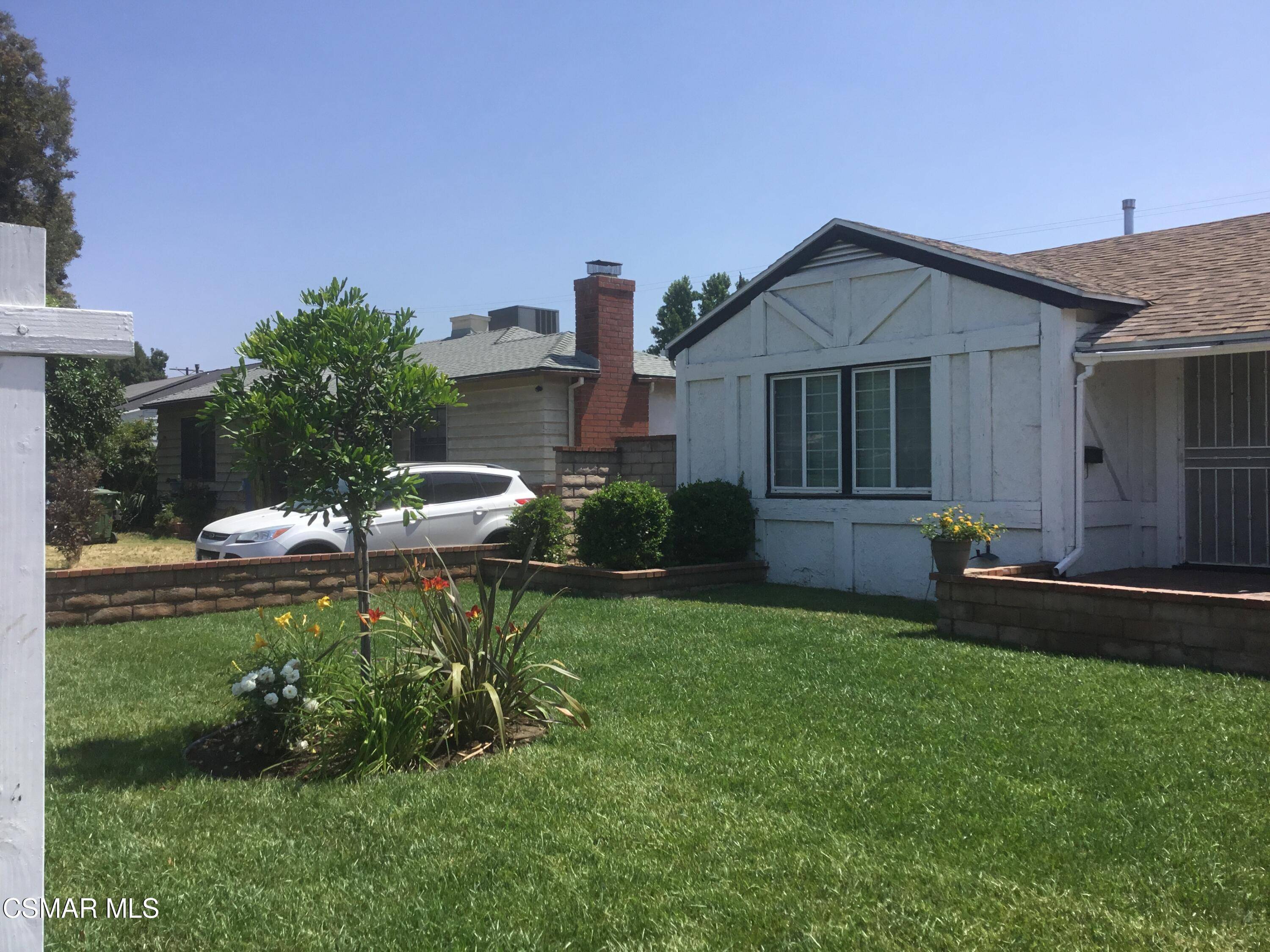 Van Nuys, CA 91406,7662 Paso Robles Avenue