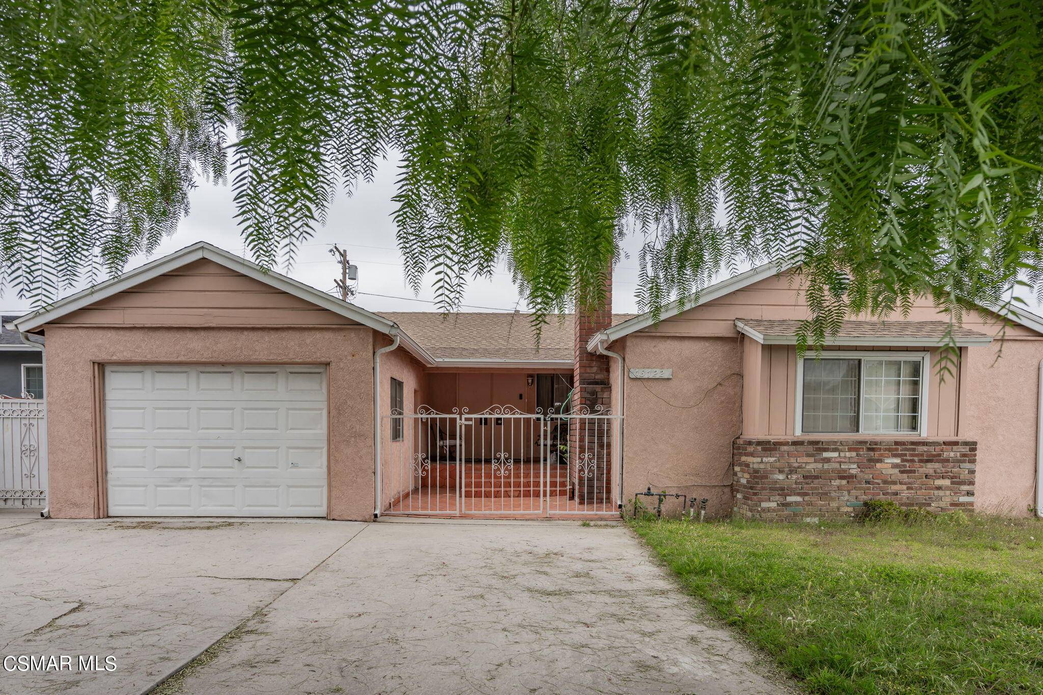 Arleta, CA 91331,13722 Sunburst Street