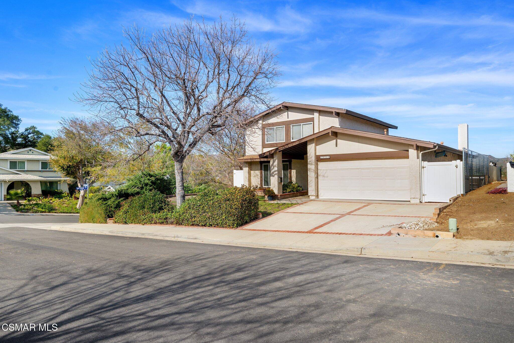 Agoura Hills, CA 91301,29359 Deep Shadow Drive