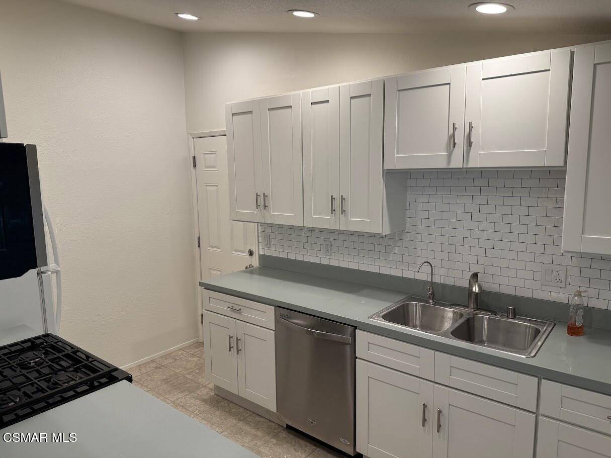 Thousand Oaks, CA 91360,1306 Windsor Drive