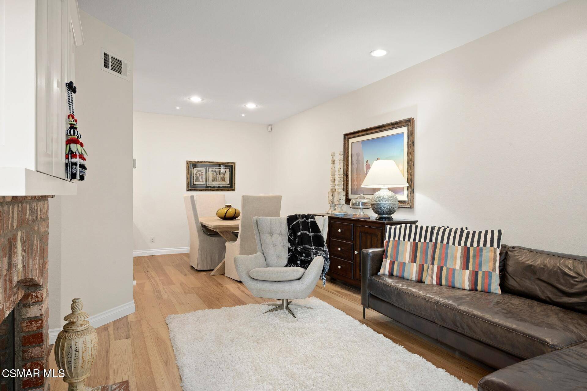 Oak Park, CA 91377,5560 Riodosa Trail #H
