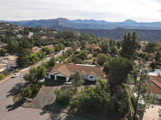 Alpine, CA 91901,2596 Camino Avena