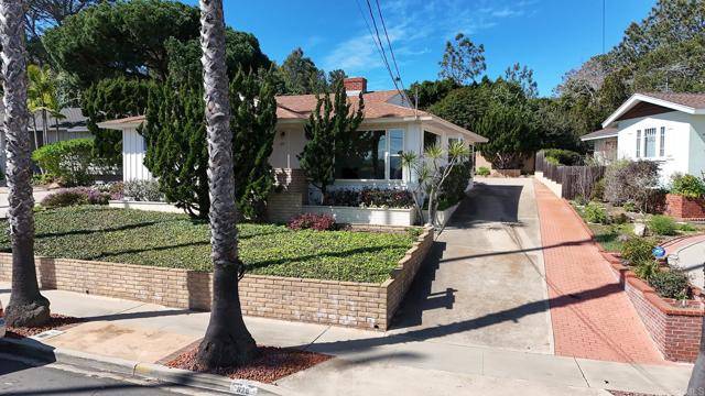 San Diego, CA 92106,826 Moana Drive