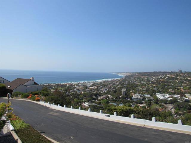 La Jolla, CA 92037,7505 Caminito Avola