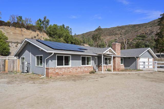 Alpine, CA 91901,3262 Zumbrota Road