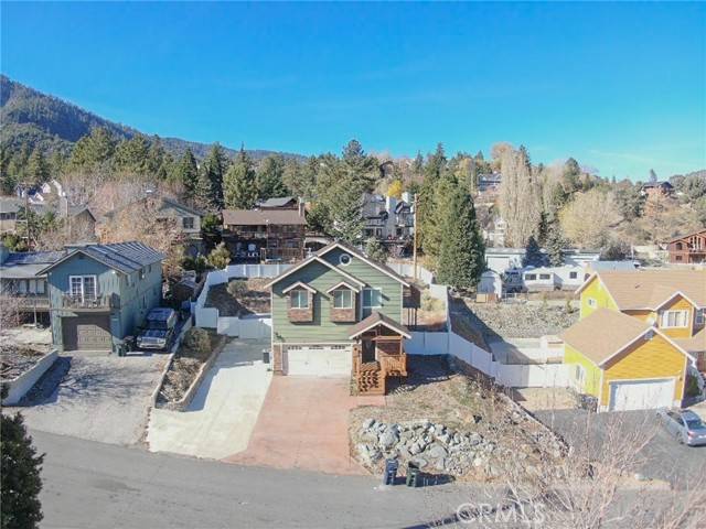 Wrightwood, CA 92397,5480 LOCARNO