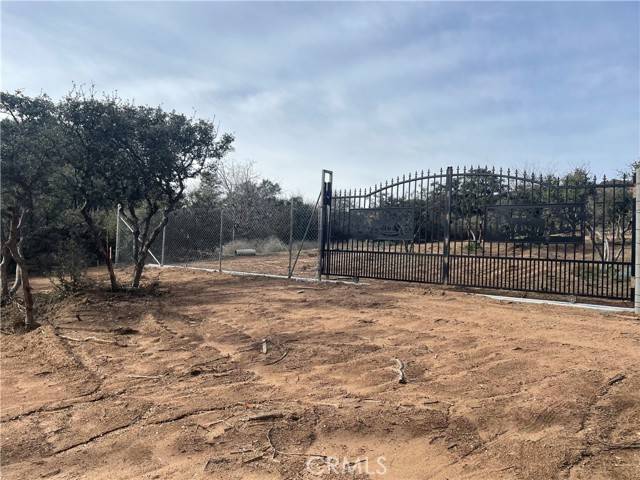 Oak Hills, CA 92344,5170 Coleridge Road