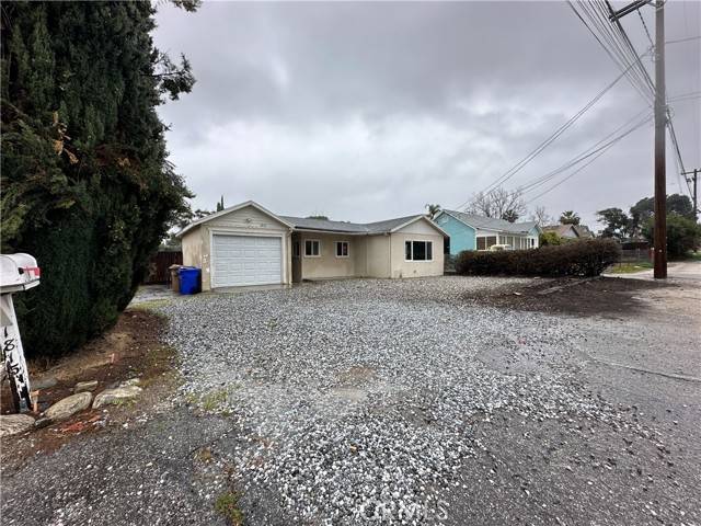 Mentone, CA 92359,1815 Capri Avenue