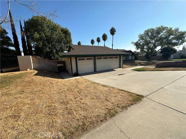 Rialto, CA 92377,2109 North Orange Avenue