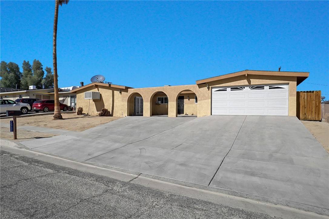 29 Palms, CA 92277,72732 Granite Avenue