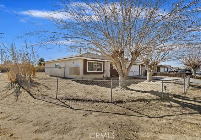 Boron, CA 93516,24372 Joshua Avenue