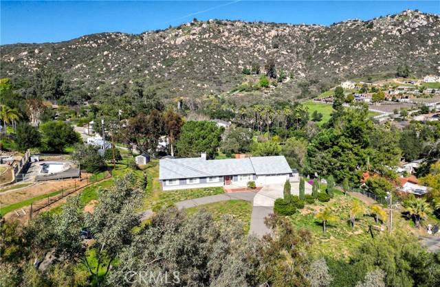 Escondido, CA 92026,1848 Tierra Libertia Road