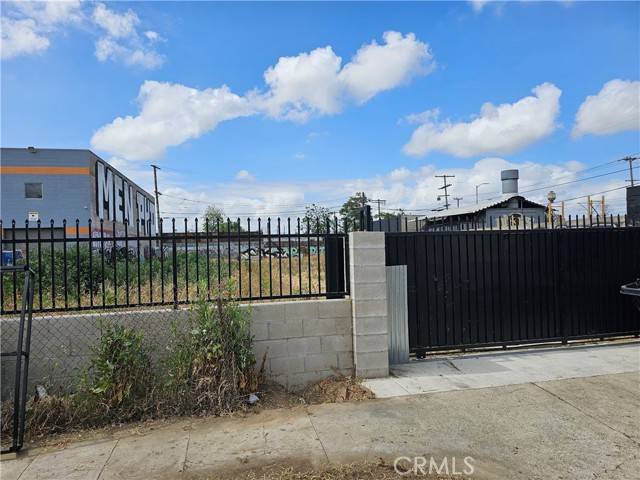 Los Angeles, CA 90058,1706 East 41st Place