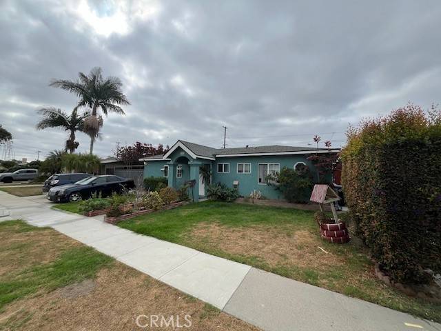 Long Beach, CA 90815,6962 East Rendina Street