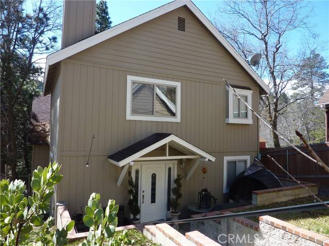 Crestline, CA 92325,23739 Hillside Drive