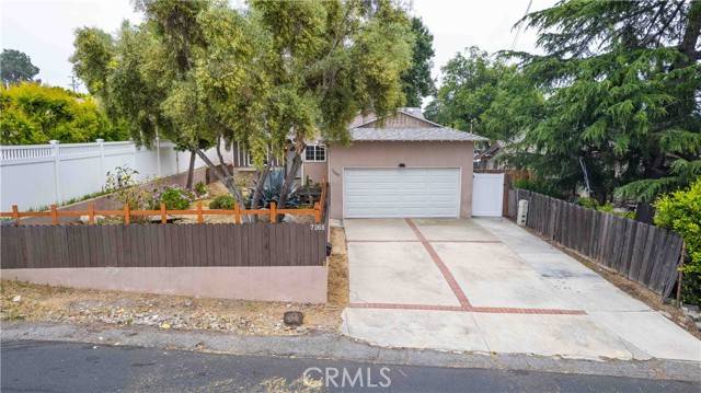 Tujunga, CA 91042,7268 Summitrose Street