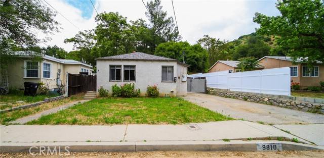 Tujunga, CA 91042,9810 Hillhaven Avenue