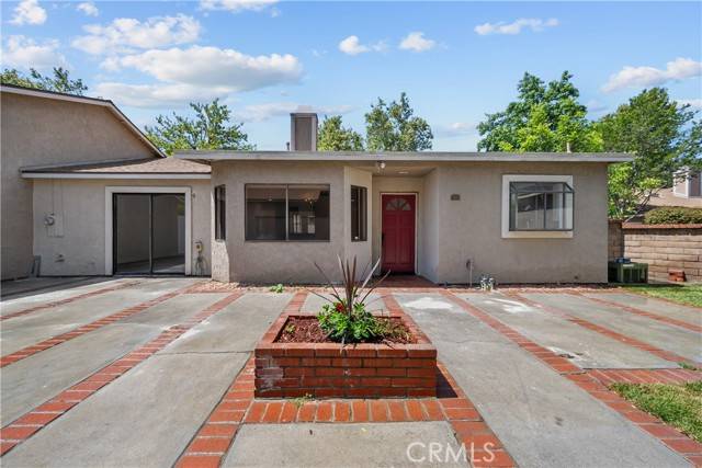 Claremont, CA 91711,525 Wayland Court