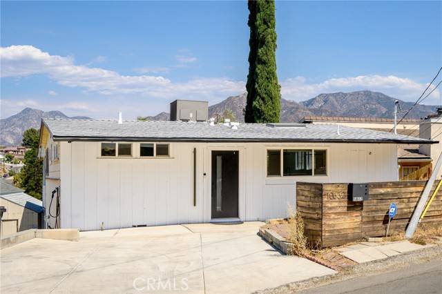 Sunland, CA 91040,10652 Vanora Drive