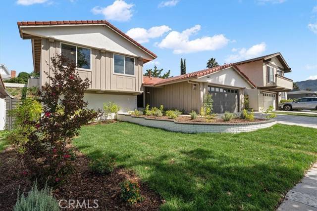 Agoura Hills, CA 91301,5622 Rainbow Crest Drive