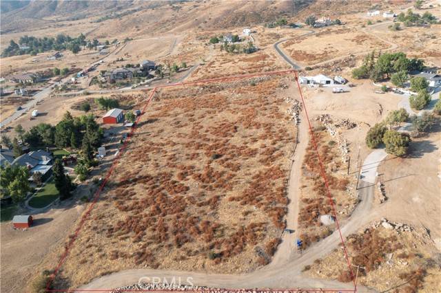 Yucaipa, CA 92399,0 Holly Ave