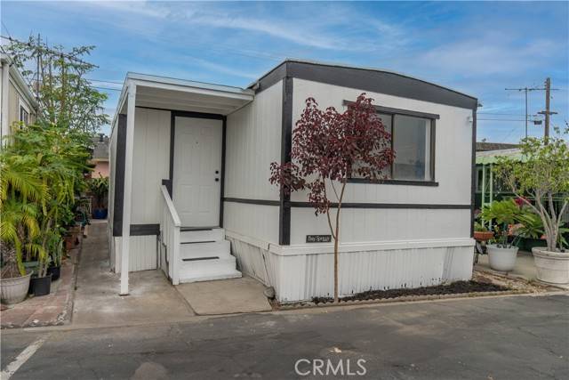 Bellflower, CA 90706,9235 Artesia