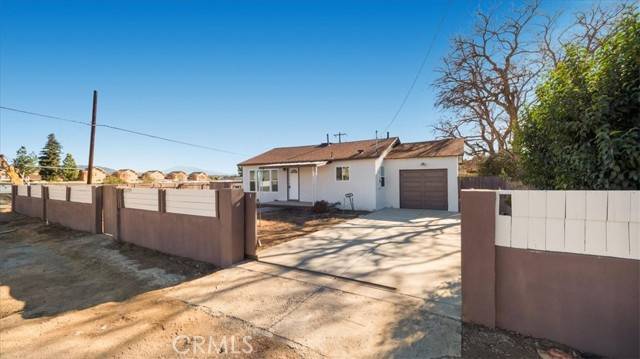 Yucaipa, CA 92399,31739 Avenue E