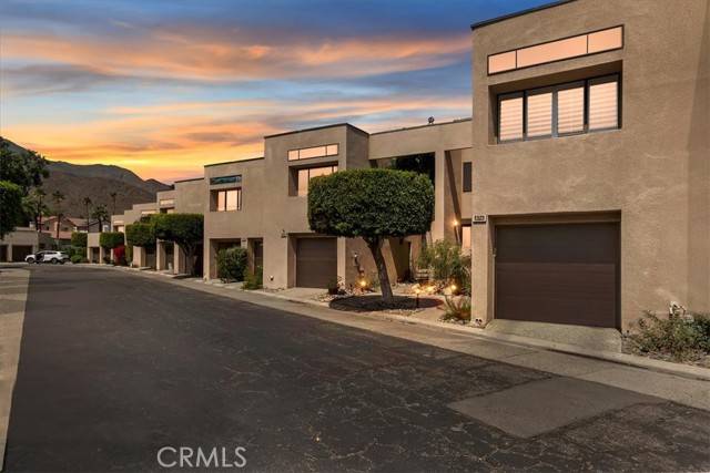 Palm Springs, CA 92262,874 North Village Square North