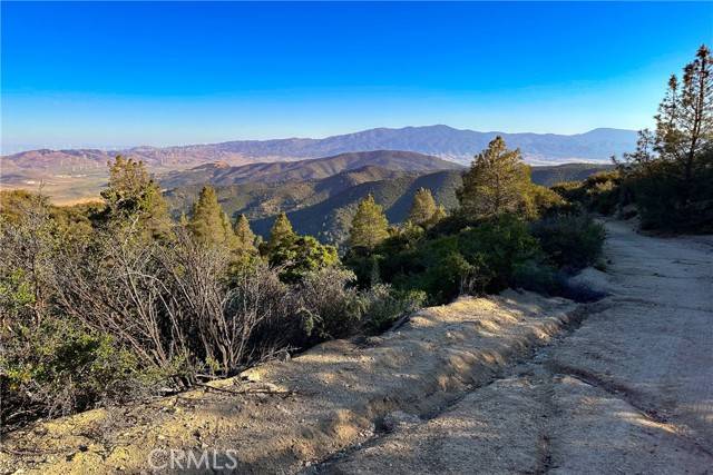 Tehachapi, CA 93561,1 Montclaire Road