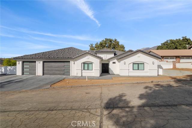 Yucaipa, CA 92399,37000 Oak View Road