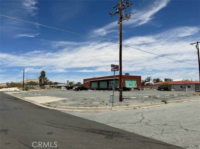 29 Palms, CA 92277,6767 Adobe Road