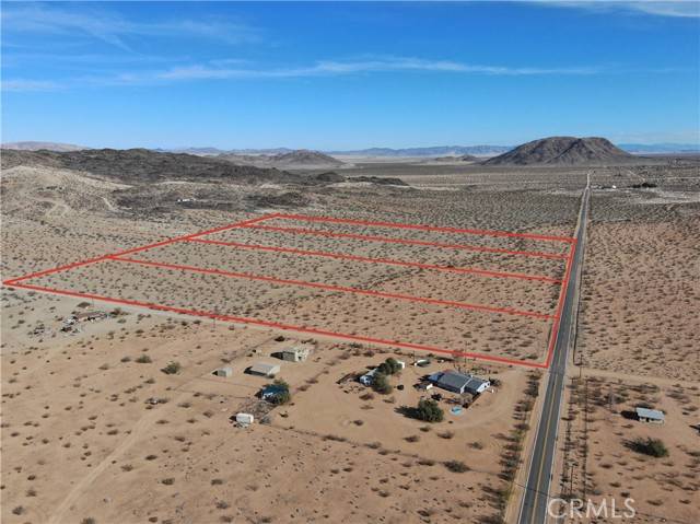 Landers, CA 92285,4 Linn Road