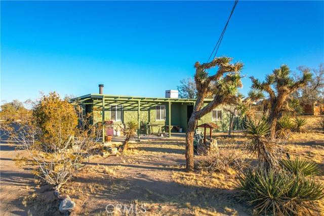 Joshua Tree, CA 92252,62205 Jericho Way