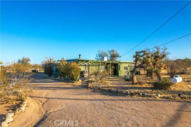 Joshua Tree, CA 92252,62205 Jericho Way