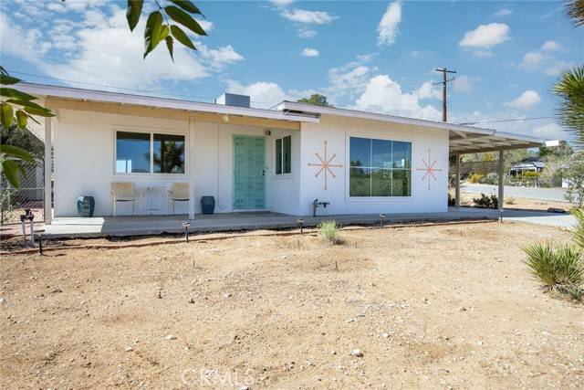 Joshua Tree, CA 92252,61585 Crest Circle Drive