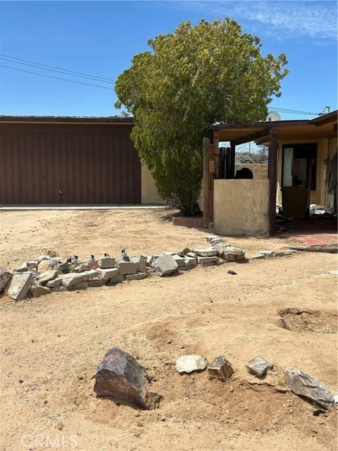 Joshua Tree, CA 92252,62420 Canterbury Street